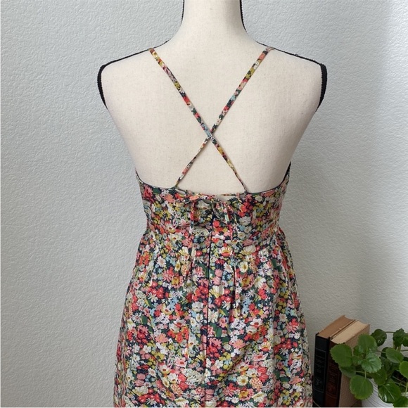 J Crew Lace-up back dress Liberty® Thorpe floral - 4 - Picture 6 of 10
